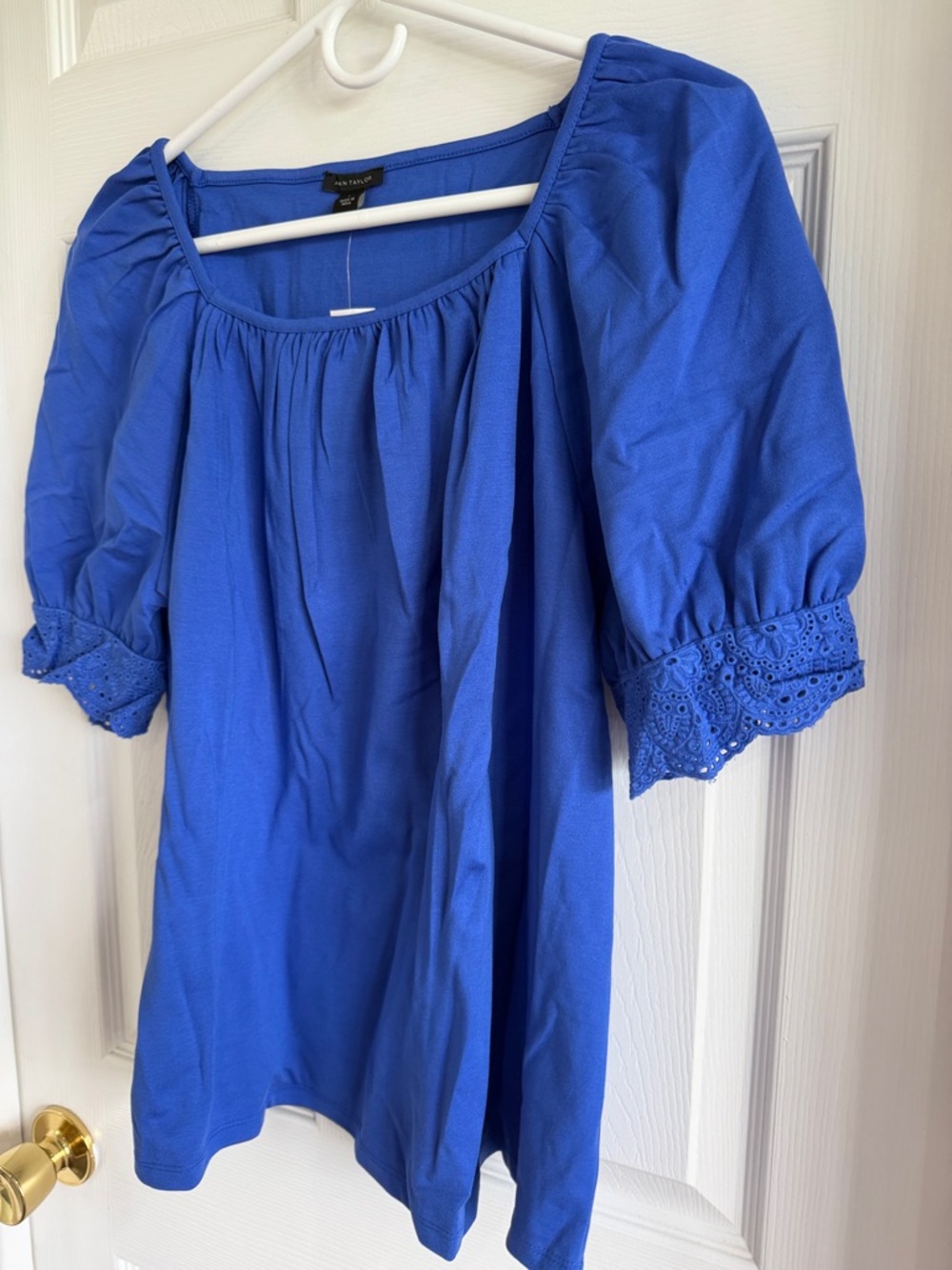 NWT Ann Taylor Cobalt Blue Puff Sleeve Eyelet Cuff Top - Picture 5 of 9